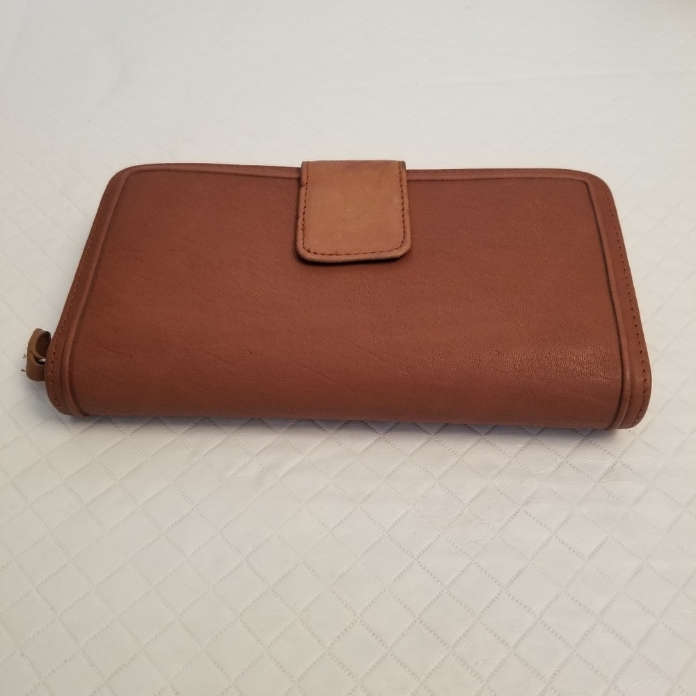 Genuine Leather Wallet  Zip Clutch Light Brown
